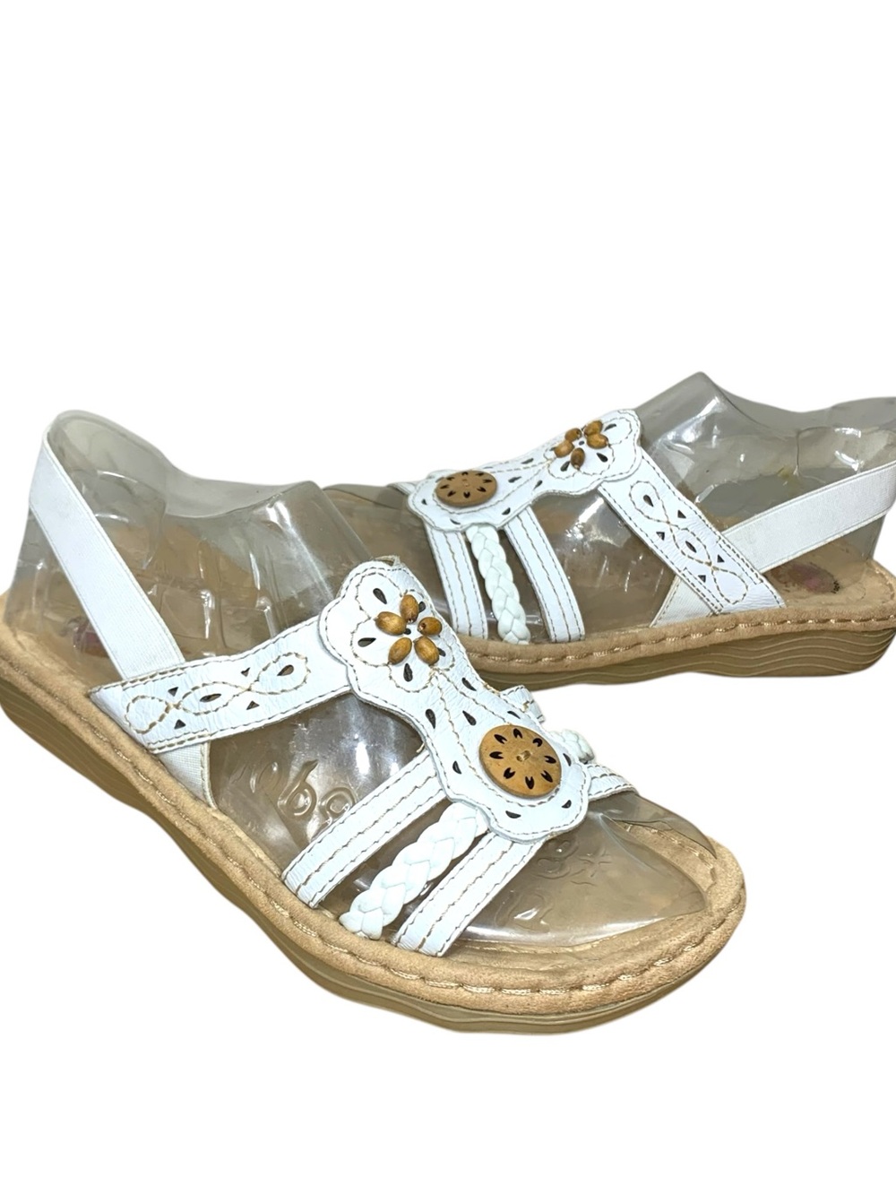 Earth Spirit White Leather Slingback Sandals Floral Accent Comfort Low Wedge 7